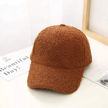 Load image into Gallery viewer, Shearling Cap
