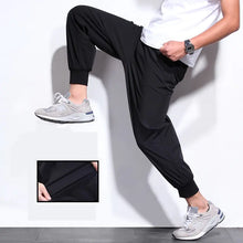 Load image into Gallery viewer, Baggy Sweatpants Men
