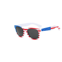 Load image into Gallery viewer, USA Flag Sunglasses
