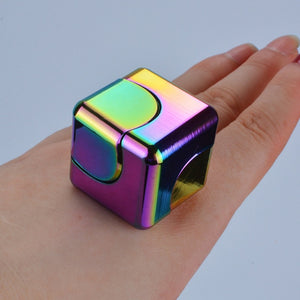 SpinMood™ - Spinning Top Dice Cube