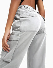 Load image into Gallery viewer, Green Cargo Pants Women
